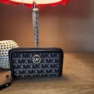 Michael Kors wallet